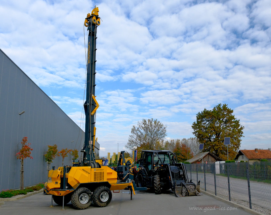 Uniforest gozdarska žičnica Cobra 600-30U